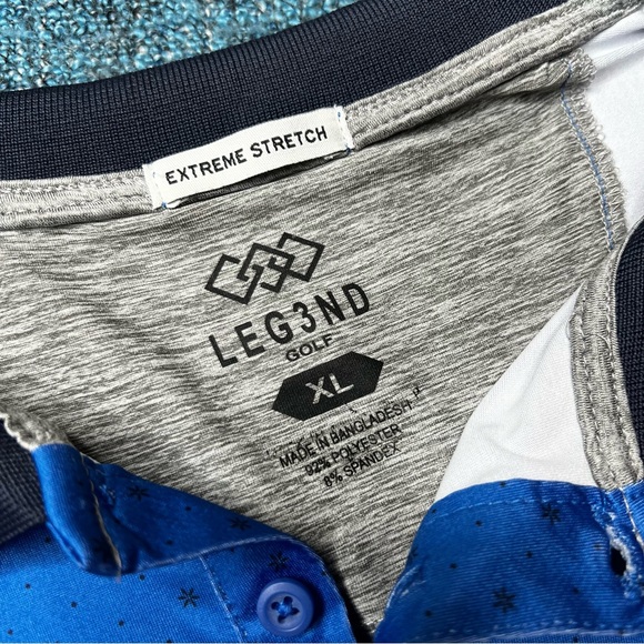 Legend Golf Extreme Stretch Golf Polo in Blue Star Snowflake Pattern - Picture 3 of 5